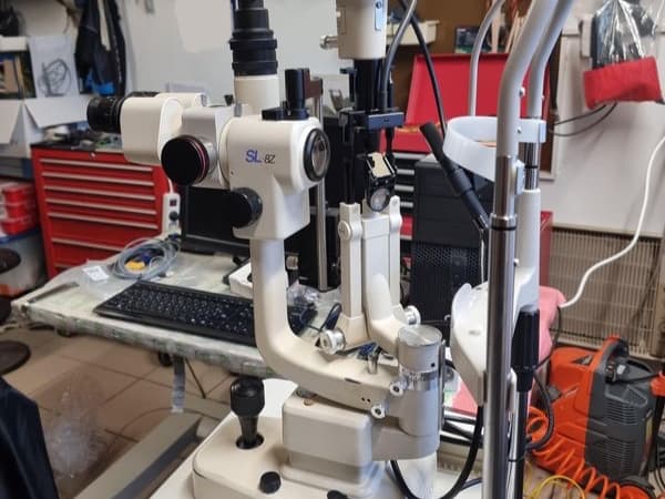 Topcon SL8Z lampe à fente photographique