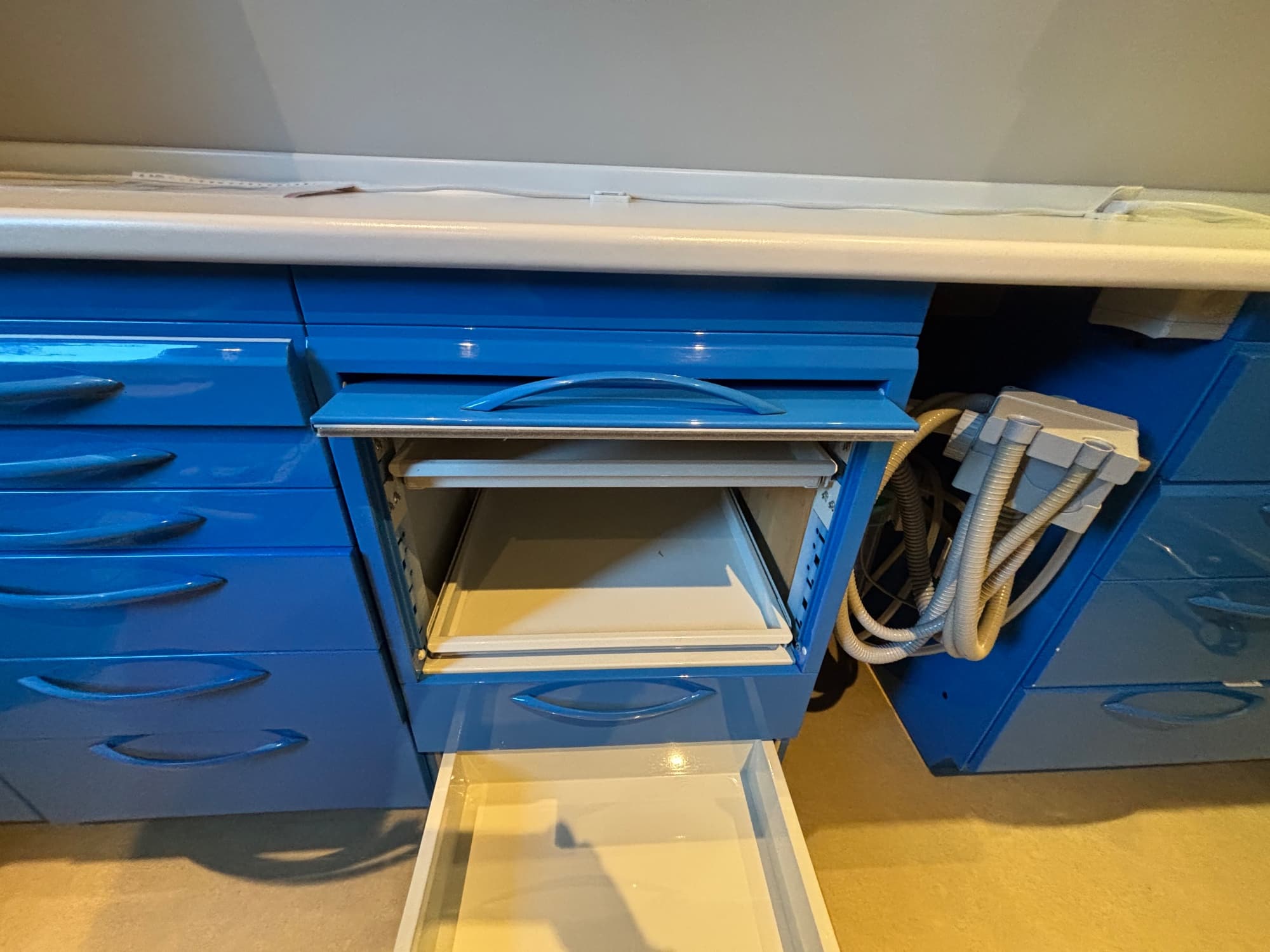 Meublé professionnel cabinet dentaire 3