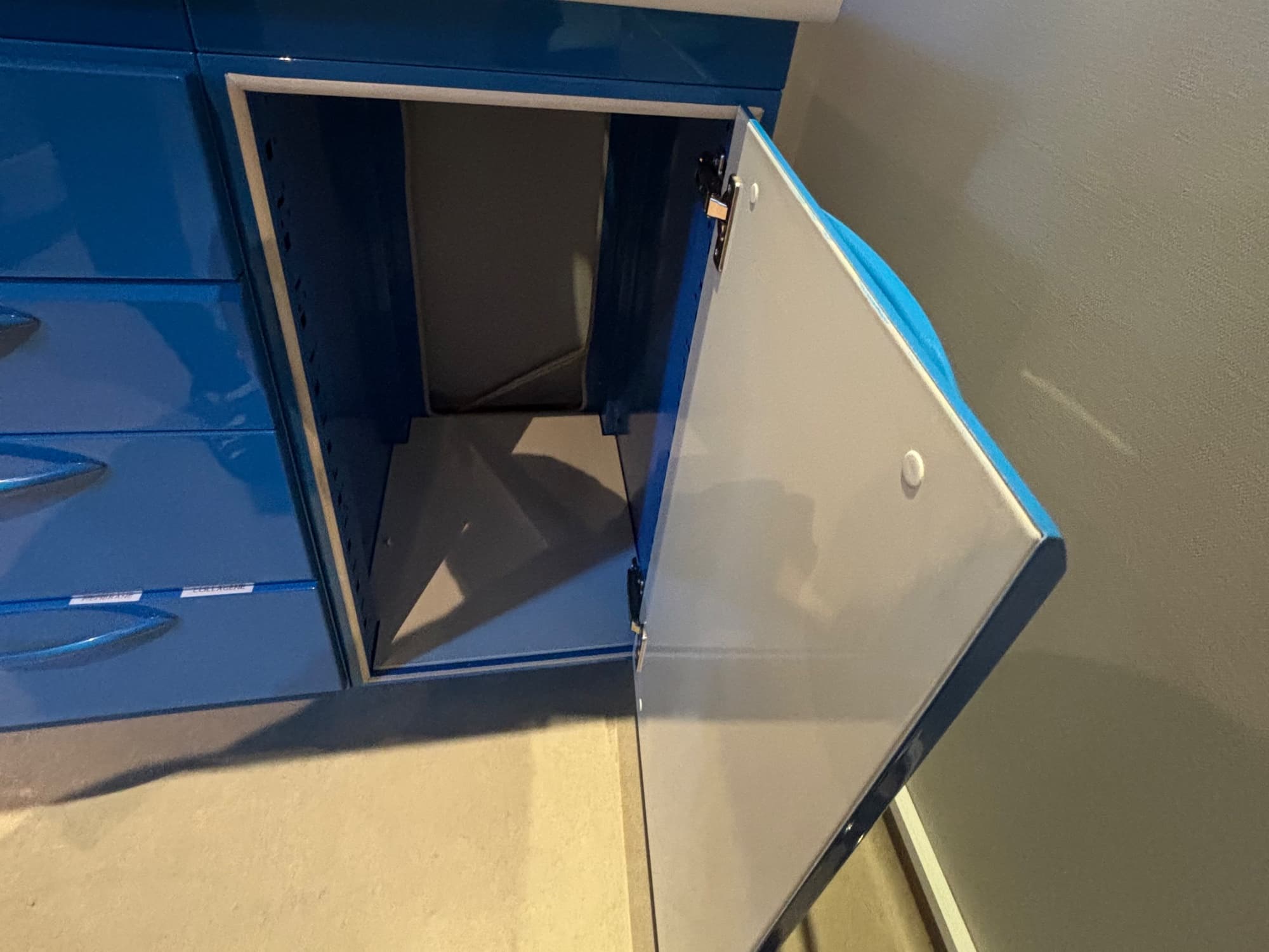 Meublé professionnel cabinet dentaire 4