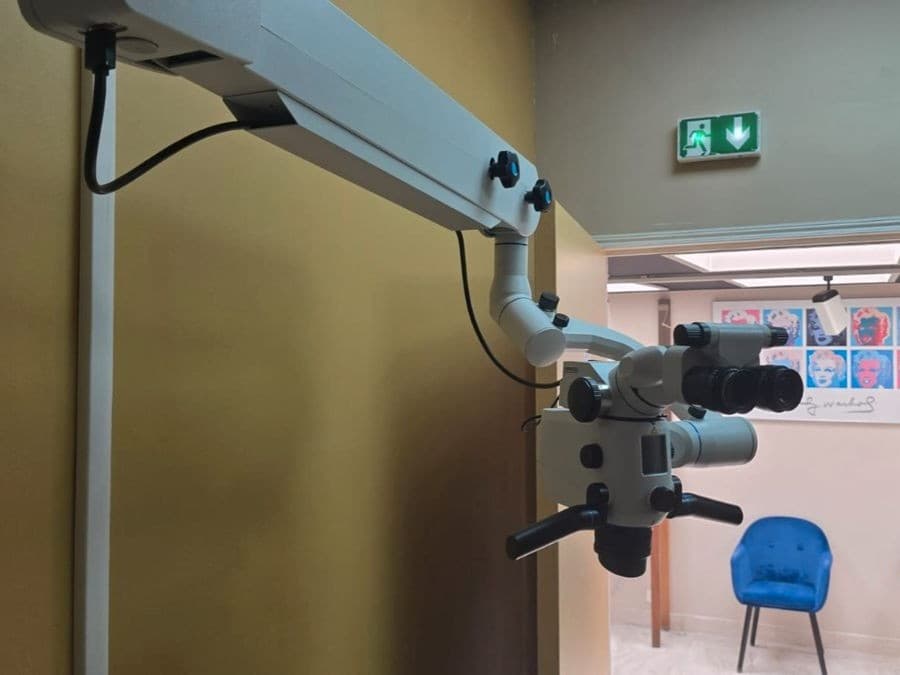Microscope Dentaire 2
