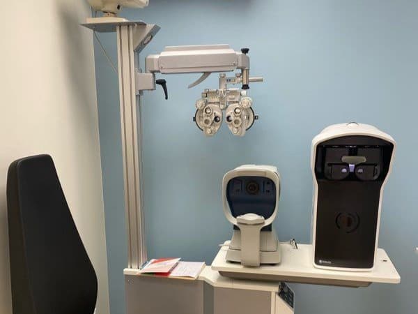 Vision s-700 Essilor réfracteur