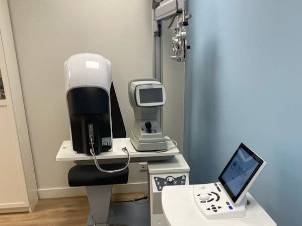 Vision s-700 Essilor réfracteur 3